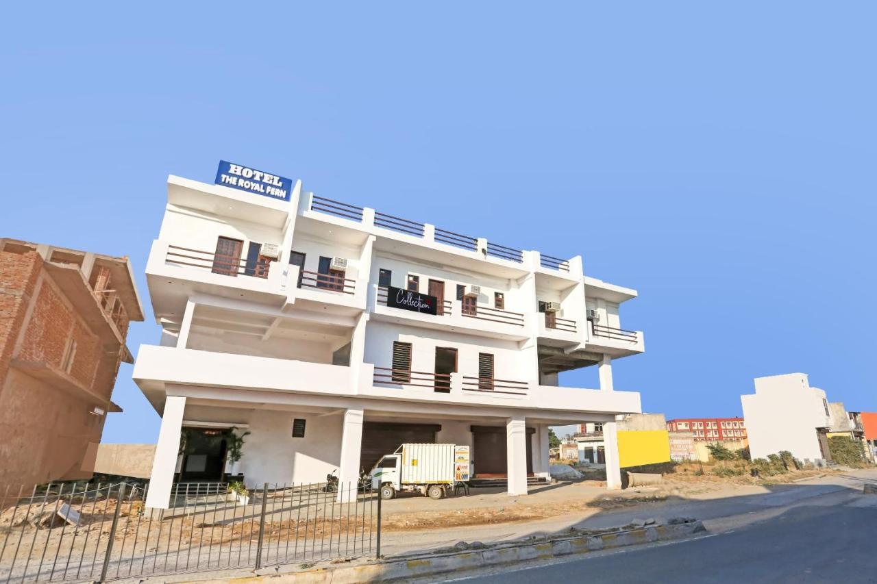 Hotel Collection O The Royal Fern Farrukhnagar Esterno foto