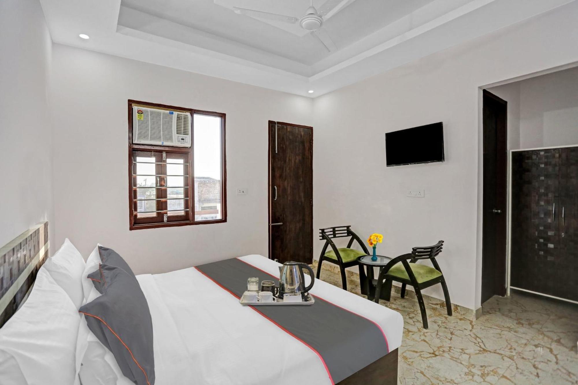 Hotel Collection O The Royal Fern Farrukhnagar Esterno foto